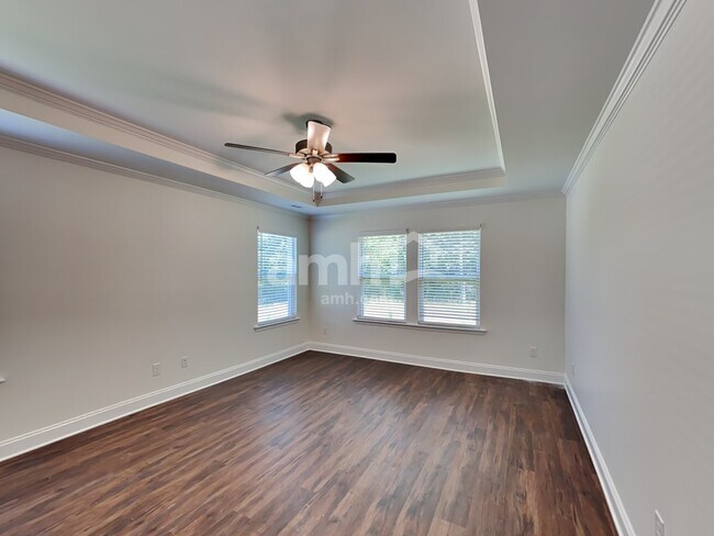 Building Photo - 5961 Hagar Vly Dr