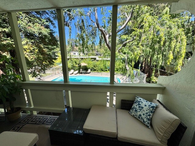 Primary Photo - 1305 Boulevard Way