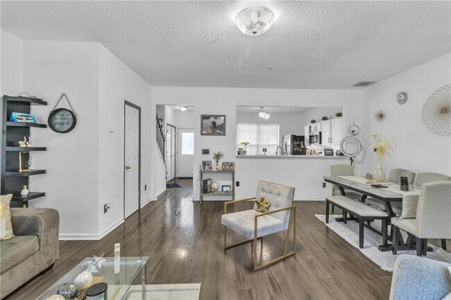 Building Photo - 2713 Ashleigh Ln