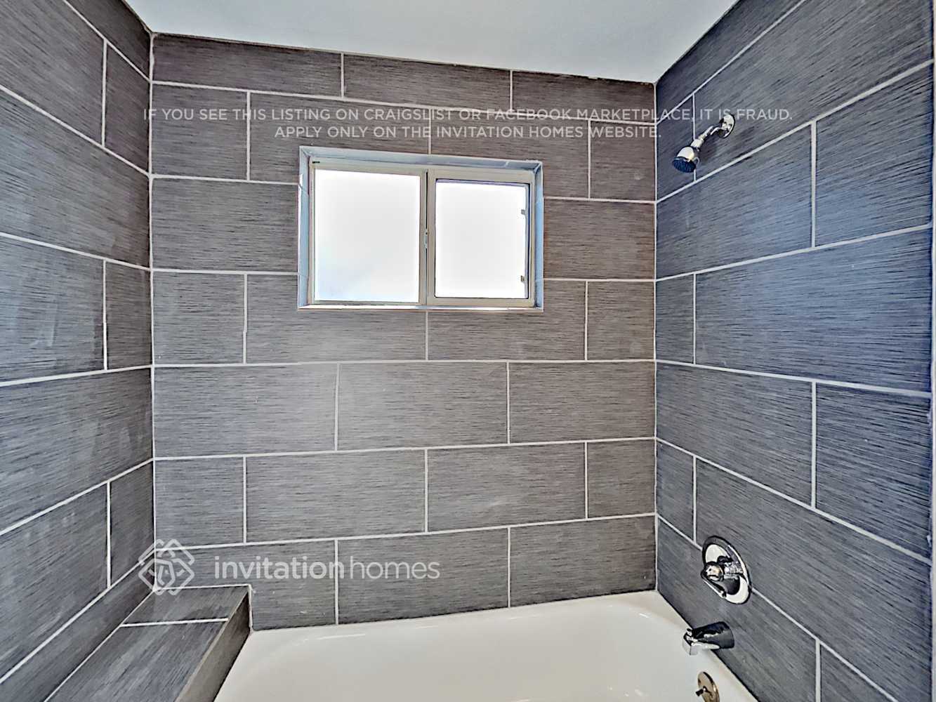 Building Photo - 12344 Glencoe St