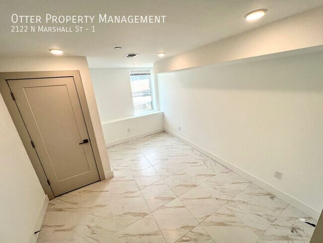 Building Photo - 2122 N Marshall St