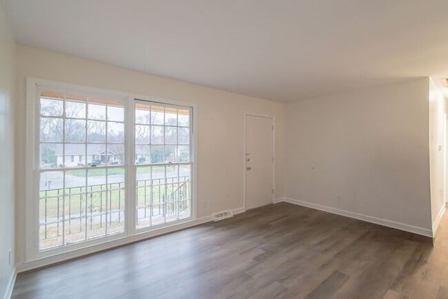 Building Photo - Newly Renovated 3-Bedroom Ranch with Spacious Yard!