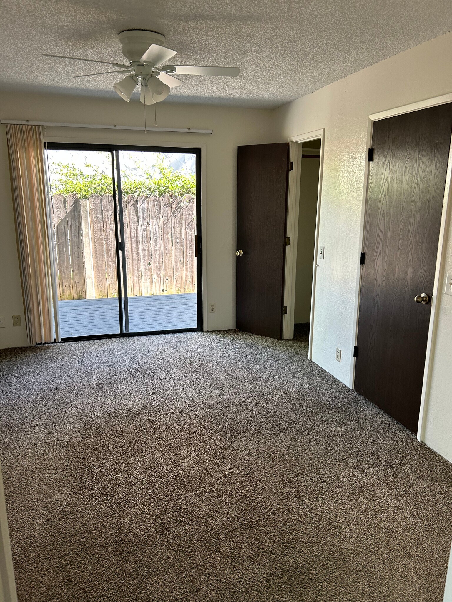 Building Photo - 335 Lake Blvd