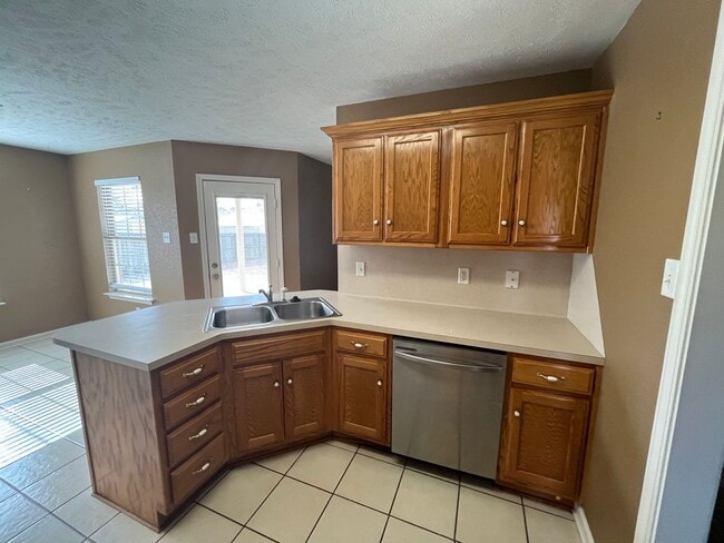 Building Photo - Cabot Rental!