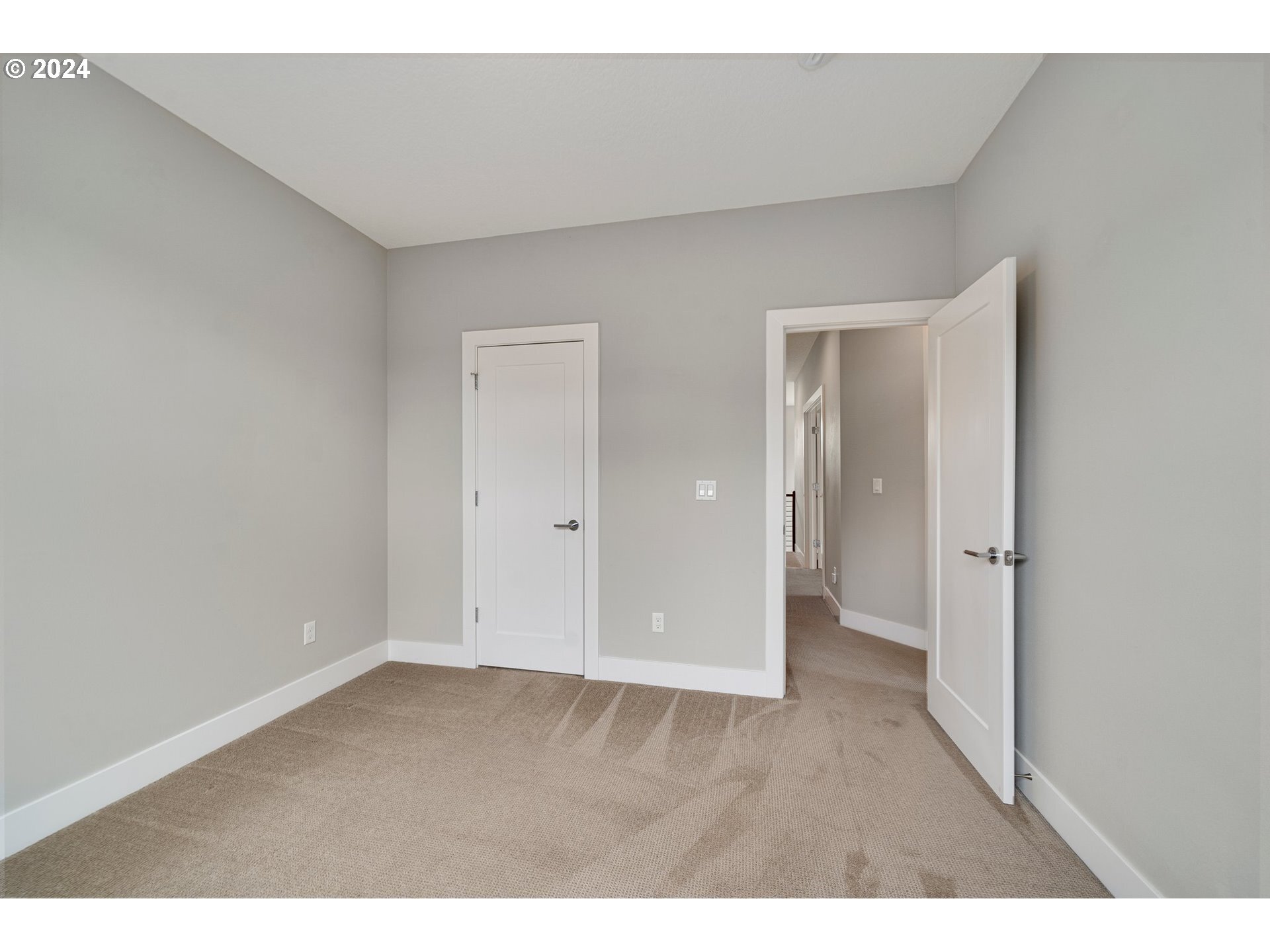 Building Photo - 14615 NW Fricke Ln