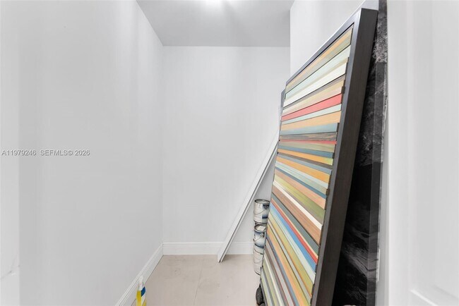 Building Photo - 350 S Miami Ave