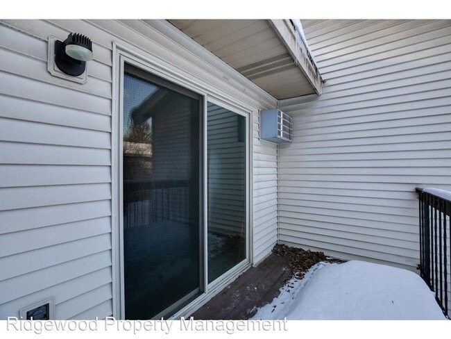 Building Photo - 2 br, 1 bath House - 1574 Cohansey Street ...