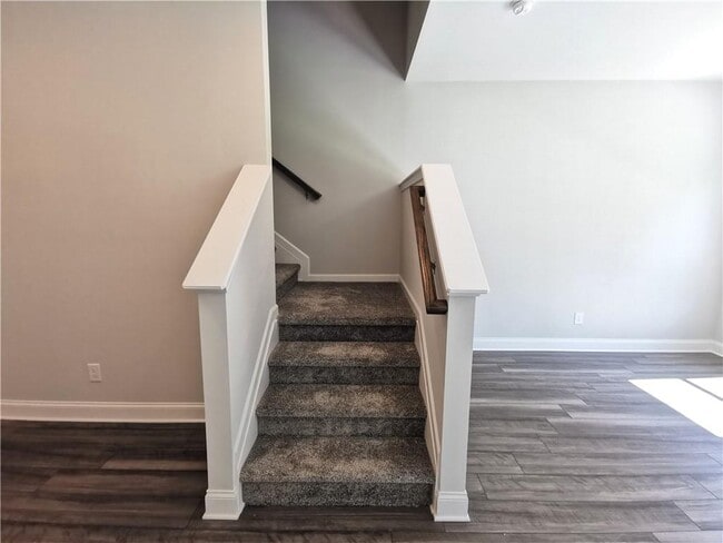 Building Photo - 209 Station Overlook Dr