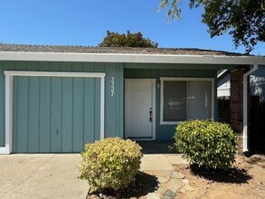 Building Photo - 3325-3327 Jayanne Way