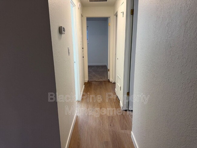 Building Photo - 1937 S Owyhee St