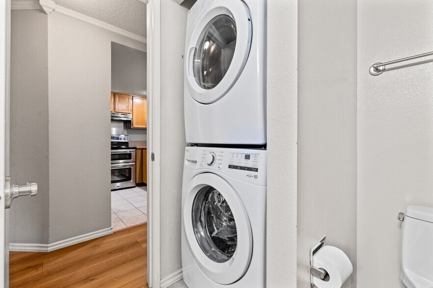 Washer Dryer in unit - 130 SW 116th St