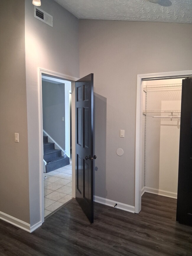 Building Photo - 4 N Anderson St