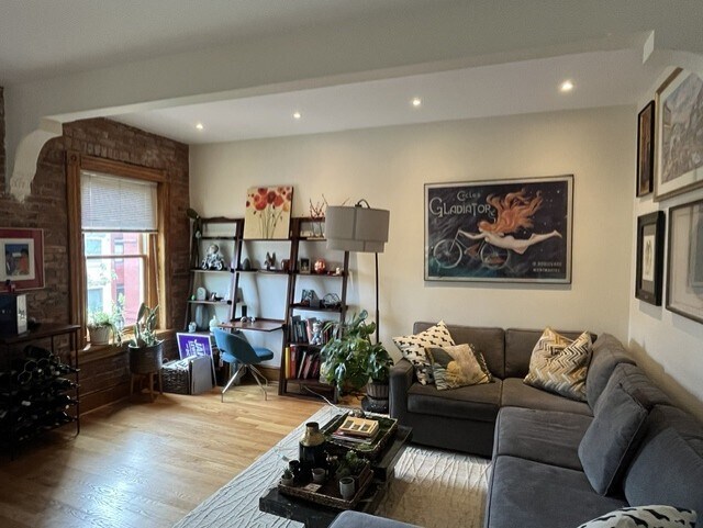 Living Room - 301 T St NW