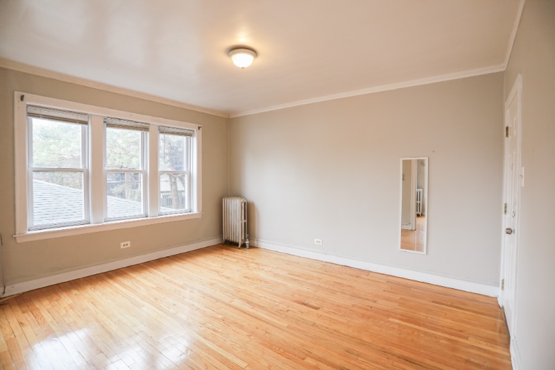 Building Photo - 4524 N Damen Ave