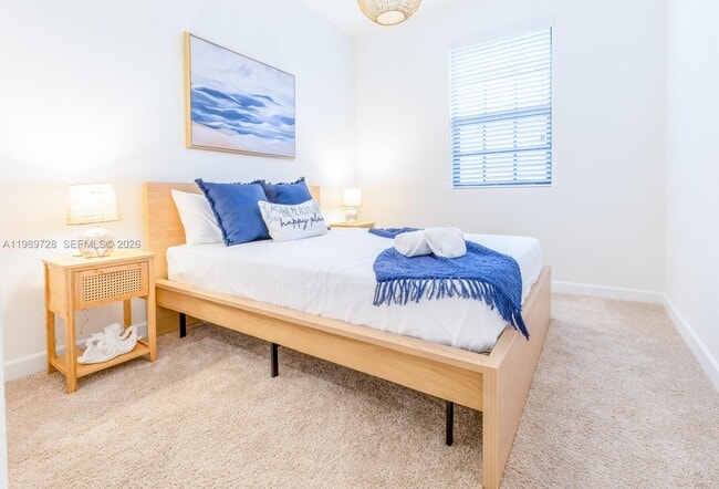 Building Photo - 1156 SW 6th Ct