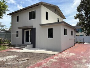 Building Photo - 3368 NW 51st Terrace