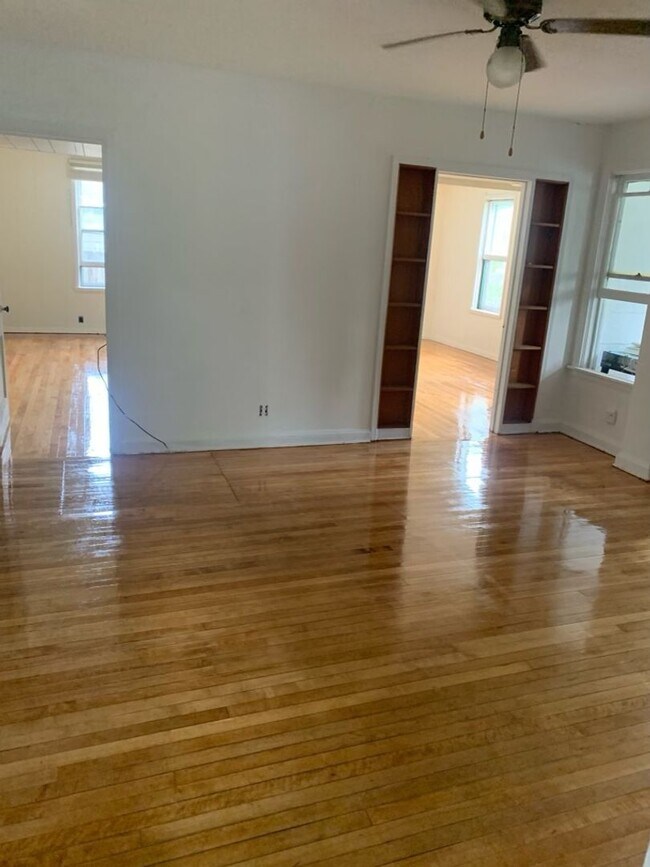 Building Photo - Adabell Coolidge