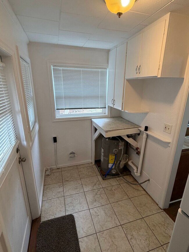 Building Photo - 2 Bedroom House in Eugene