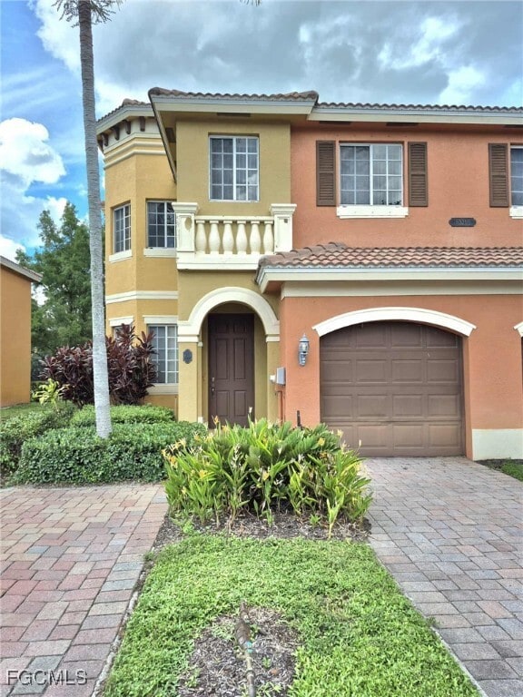 Primary Photo - 10210 Tin Maple Dr