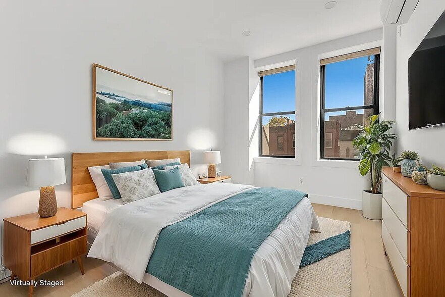 Building Photo - 426 Seventh Avenue