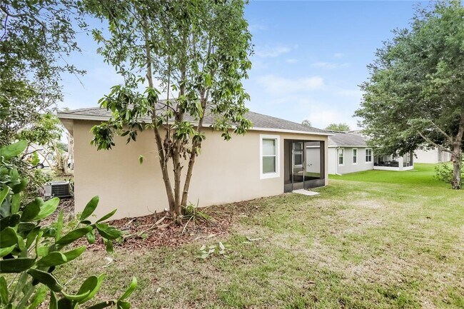Building Photo - 1821 Candlenut Cir
