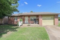Building Photo - 2 Bed | 1 Bath in Glenpool!