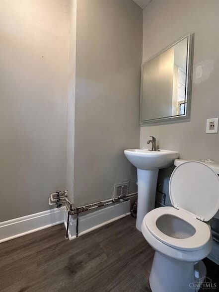 Building Photo - 623 Riddle Rd