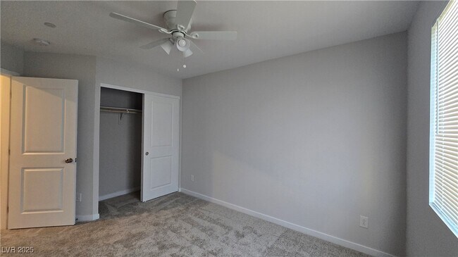 Building Photo - 988 Gearus Pl