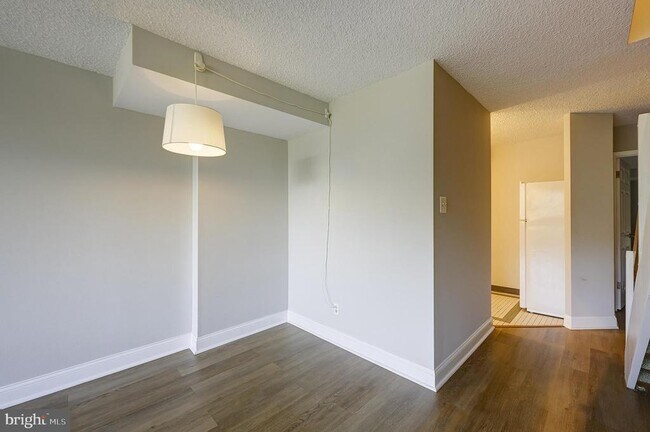 Building Photo - 1245 13th St NW
