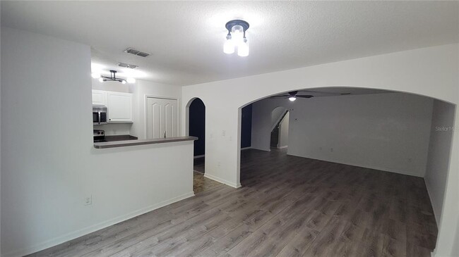Building Photo - 4547 Ashburn Square Dr