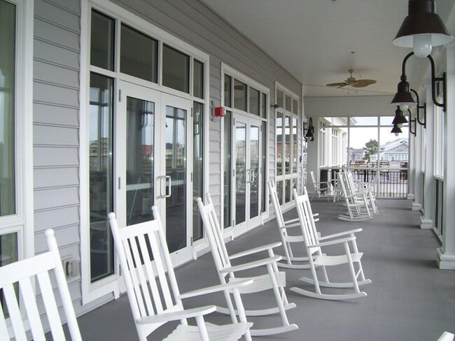 Building Photo - 38170 Castaway Dr