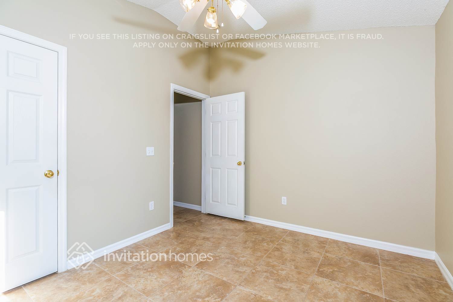 Building Photo - 2441 Bridgeport Cir