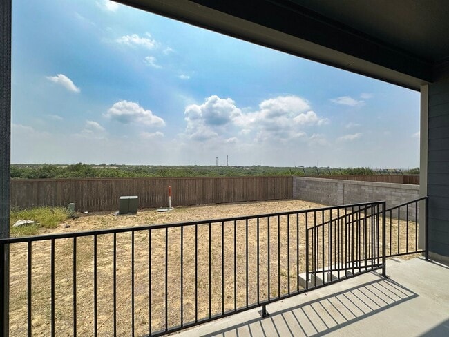 Building Photo - Newly constructed 4bd Home in Villas San A...