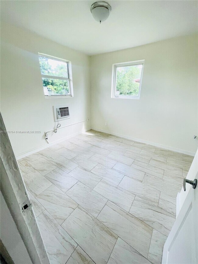 Building Photo - 26603 SW 138th Ave