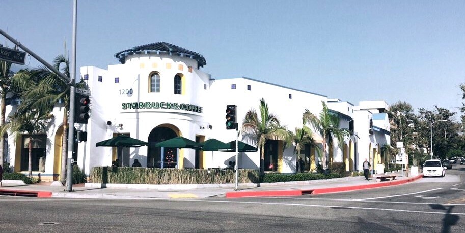 Building Photo - 557 W Stocker St