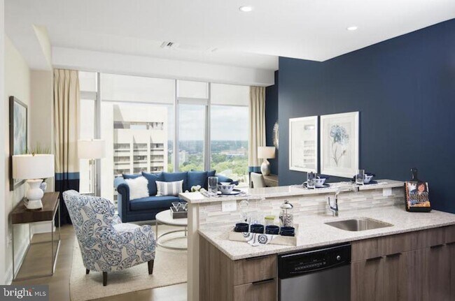 Building Photo - 200 N 16th St