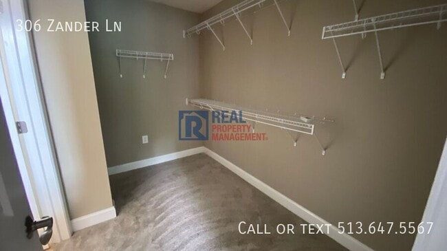 Building Photo - 306 Zander Ln