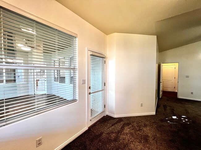 Building Photo - 11116 Southwales Ct