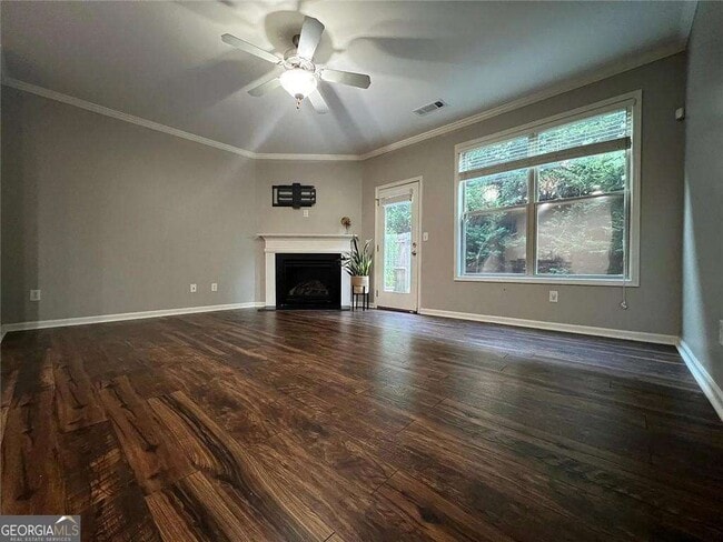 Building Photo - 6996 Kingswood Run Dr