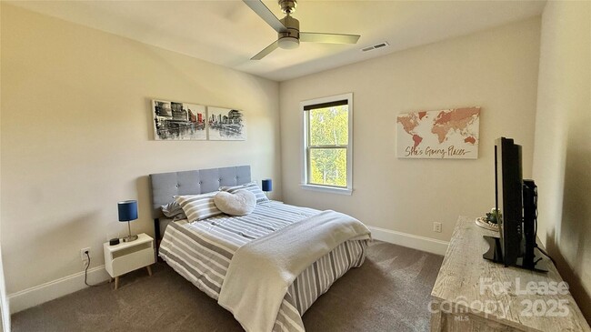 Building Photo - 11152 Limehurst Pl