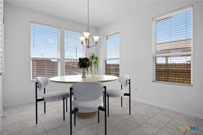 Building Photo - 17629 Shafer Dr