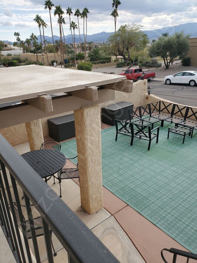 Building Photo - FURNISHED WITH POOL JANUARY - MARCH 2026