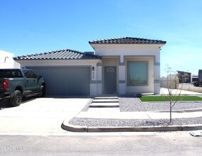 Building Photo - 640 Paseo Dulce Ave
