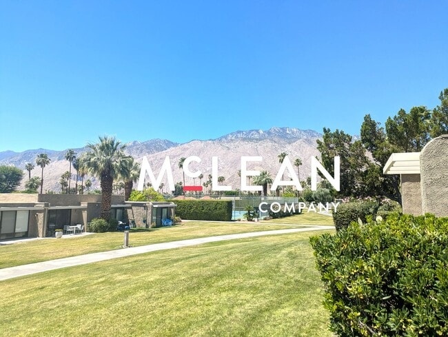 Building Photo - Beautiful 2BD/2BA Sunrise Oasis Condo with Resort Amenities