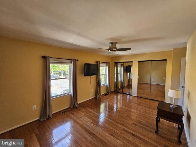 Building Photo - 10218 Arizona Cir