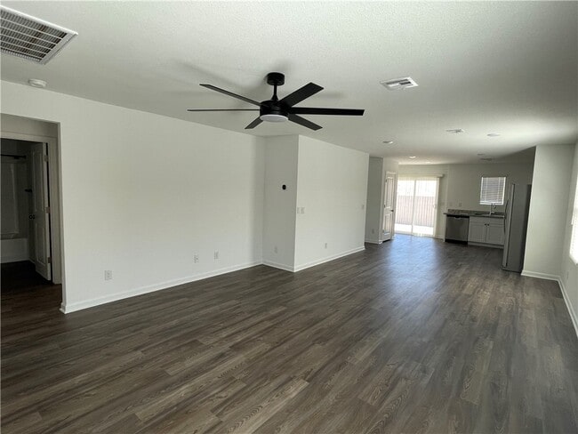 Building Photo - 2345 Tapatio Dr