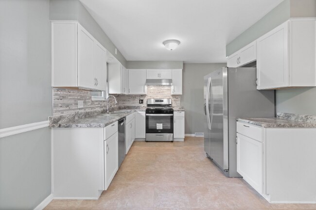 Building Photo - 3441 Nandale Dr