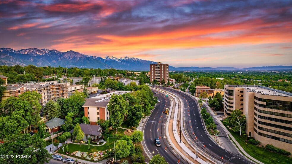 Building Photo - 425 S 1000 E