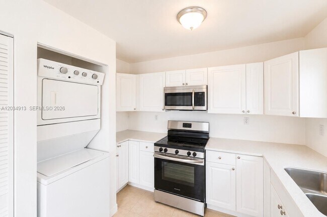 Building Photo - 10595 SW 171st St