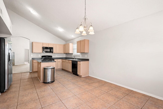 Building Photo - 5432 Santiago Roque Dr